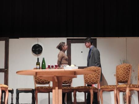 Novoustanovljena razkriška gledališka skupina Vužgeci s svojo premierno predstavo navdušila občinstvo 3